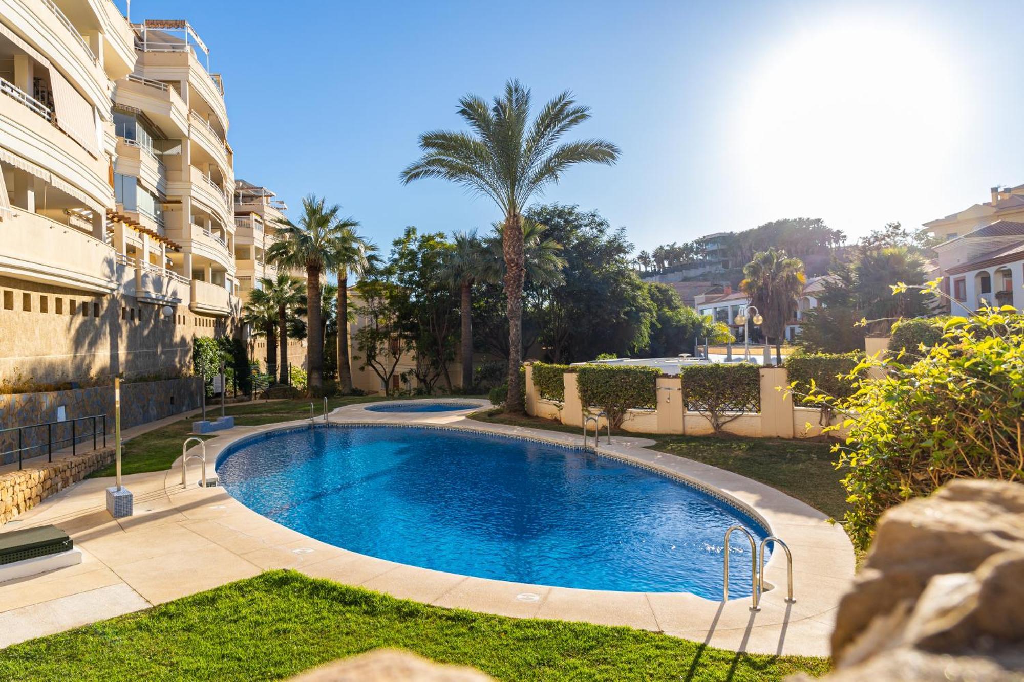 Holidays2Nueva Torrequebrada 2 Bedrooms And 2 Bathrooms, Terrace, Community Pool And Garage Benalmádena Eksteriør billede