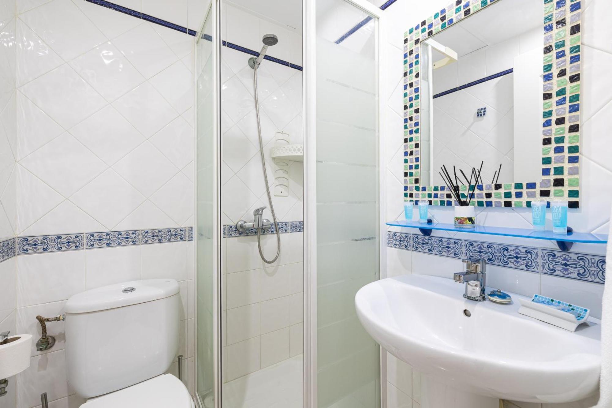 Holidays2Nueva Torrequebrada 2 Bedrooms And 2 Bathrooms, Terrace, Community Pool And Garage Benalmádena Eksteriør billede